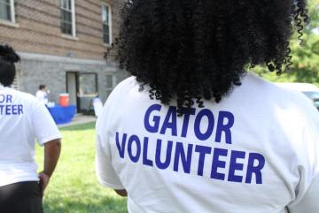 Gator volunteer